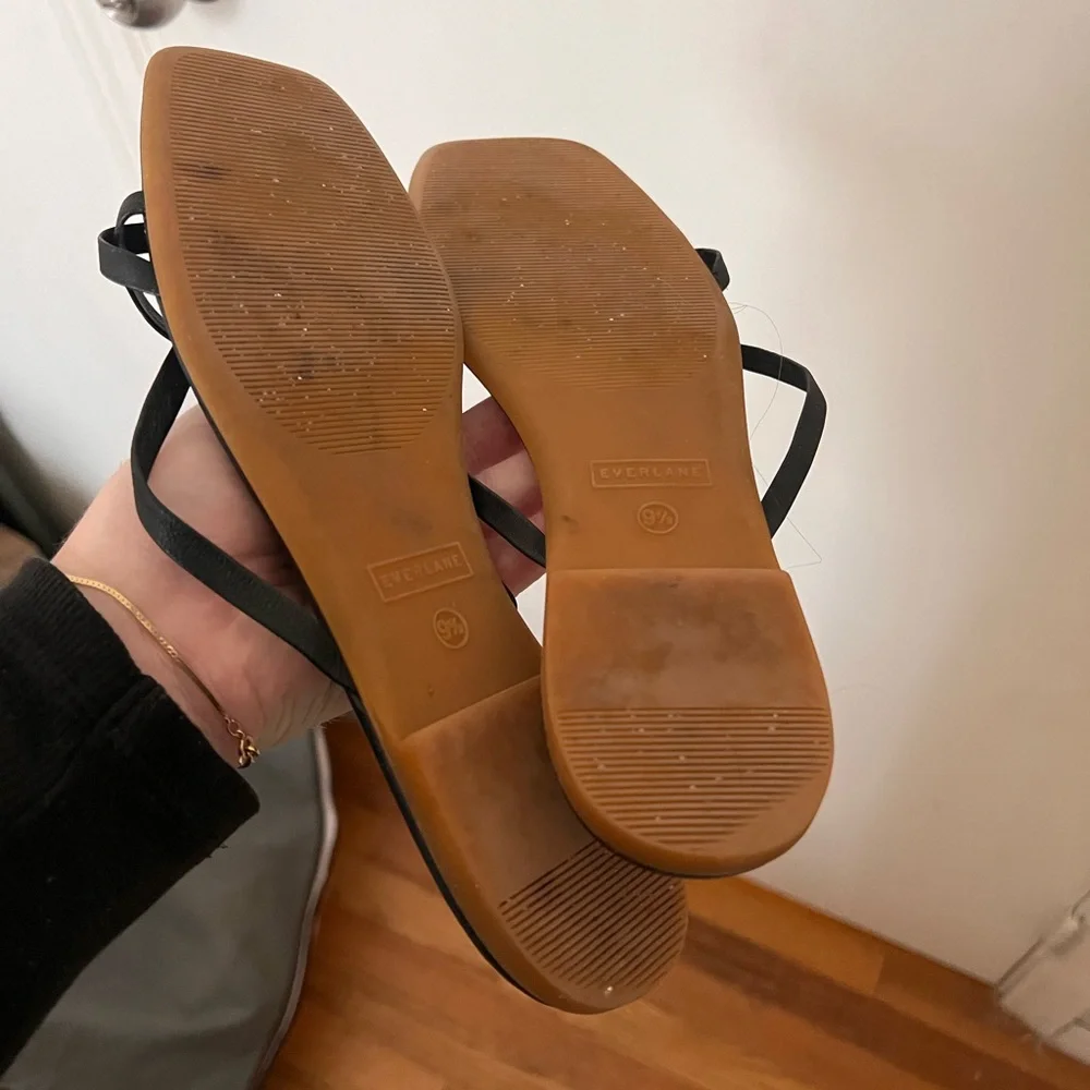 Everlane Black Strappy Square-Toe Sandals - Picture 8 of 8